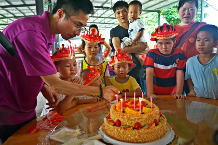 2019年博皓親子游活動(dòng)之給七月寶寶過(guò)生日